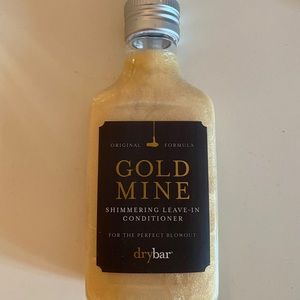 Drybar Gold Mine leaves in conditioner